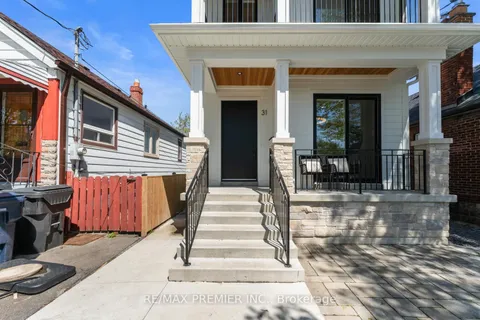 31 Seventeenth Street, Toronto, ON M8V 3K2