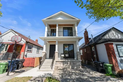 31 Seventeenth Street, Toronto, ON M8V 3K2