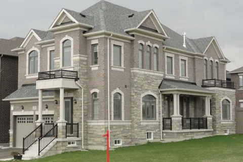 37 Jura Crescent, Brampton, ON L6P 0J4
