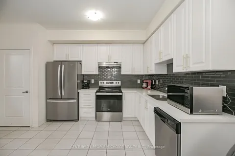 90 Hashmi Place, Brampton, ON L6Y 6J9