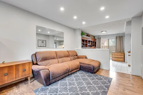 19 Blenheim Drive, Brampton, ON L6Z 1H7