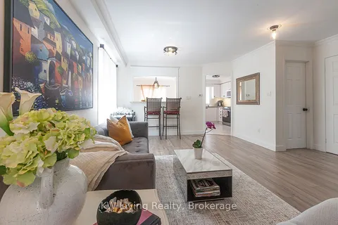 2194 Pell Crescent, Oakville, ON L6M 3T5