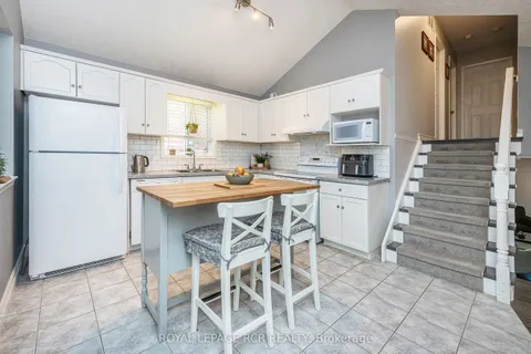 19 Settlers Road, Orangeville, ON L9W 5B2