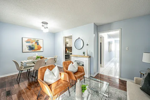 3841 Densbury Drive, Mississauga, ON L5N 6Z3
