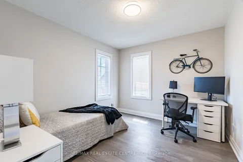 273 Cossack Court, Mississauga, ON L5B 4C2