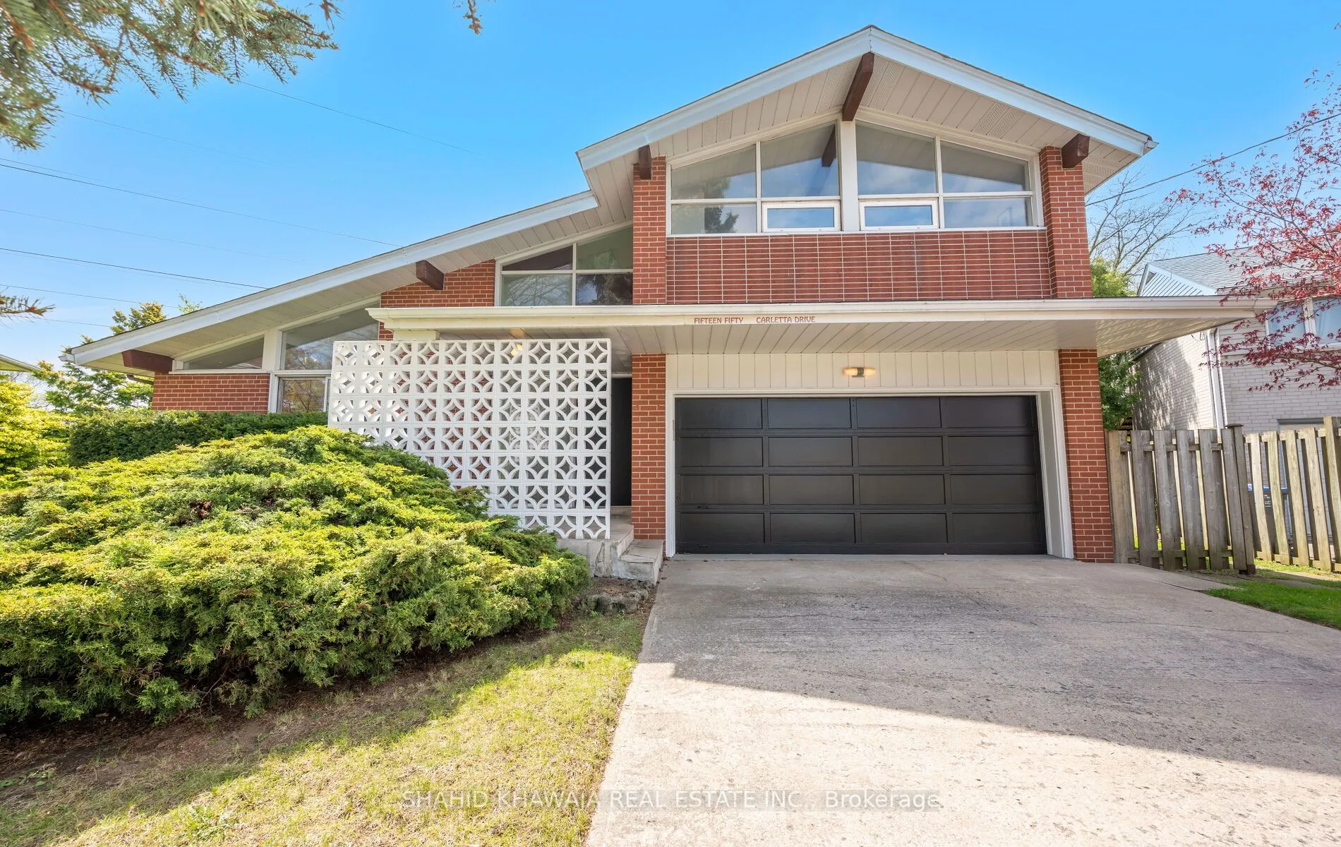 1550 Carletta Drive, ON L4X 1E3