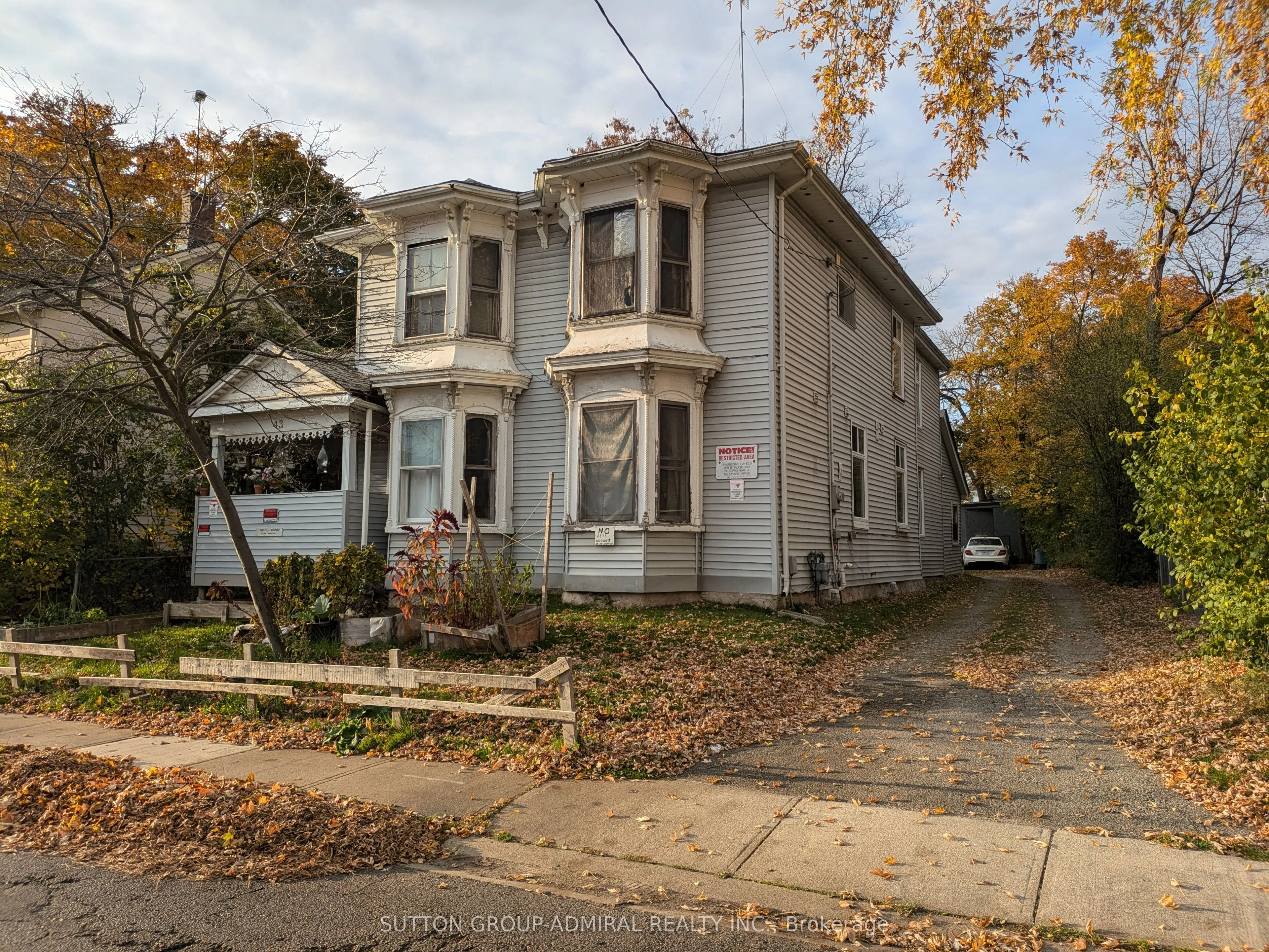 43 Elizabeth Street, ON L6X 1S3