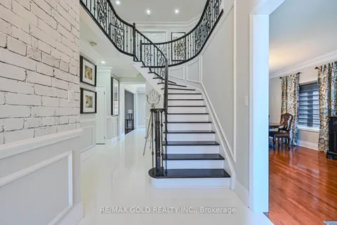 7 Yellow Avens Boulevard, Brampton, ON L6R 0K5