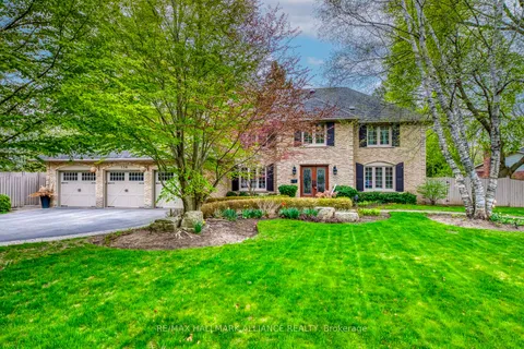 138 Cavendish Court, Oakville, ON L6J 5S2