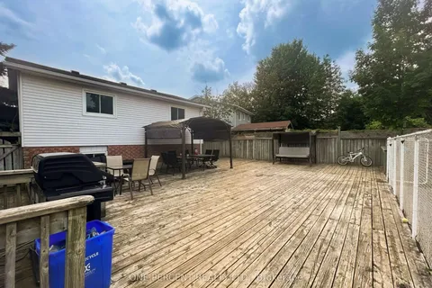 338 Adams Court, ON L9W 4R7
