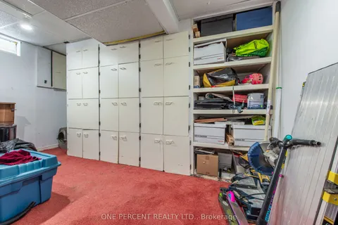 338 Adams Court, ON L9W 4R7