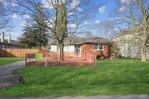 260 WELDON Avenue, Oakville, ON L6K 2J1