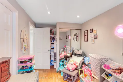 13 Jeffrey Street, Brampton, ON L6S 2M9