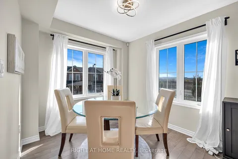 105 Bond Head Court, ON L9E 1G6