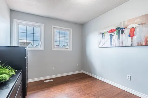 730 Galloway Crescent, Mississauga, ON L5C 3W1
