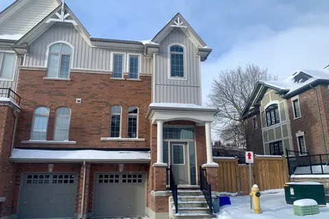 60 First Street, Orangeville, ON L9W 2E4