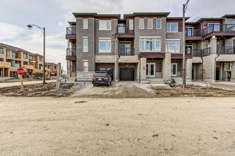 4 Haydrop Road, Brampton, ON L6P 4N9
