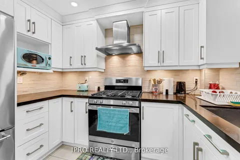 3191 Oakview Road, ON L5N 7N9