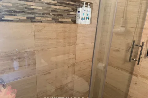 556 Holly Avenue, Milton, ON L9T 4B1