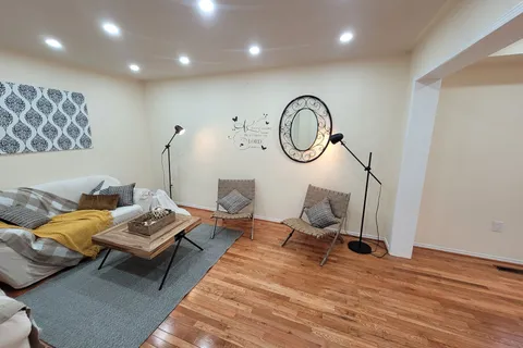 40 Kentucky Drive, Brampton, ON L6Y 4E9
