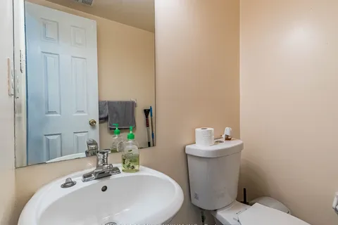 33 Wycombe Road, Toronto, ON M3M 2W6