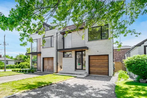 1032 West Avenue, Mississauga, ON L5E 1V9