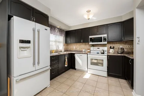 593 Caverhill Crescent, ON L9T 5K1