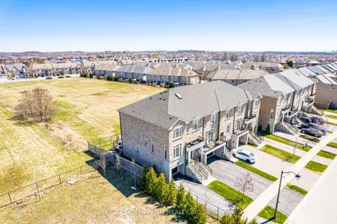 2439 Baronwood Drive, Oakville, ON L6M 0J7