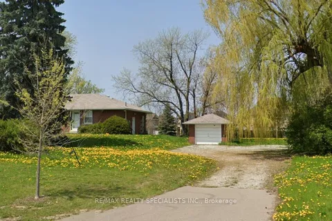 3152 Countryside Drive, Brampton, ON L6P 0V3