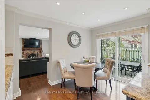 2149 Kawartha Crescent, Mississauga, ON L5H 3P8
