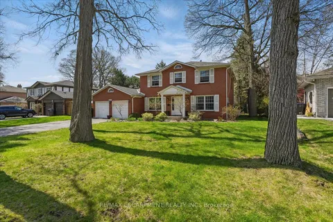 2149 Kawartha Crescent, Mississauga, ON L5H 3P8