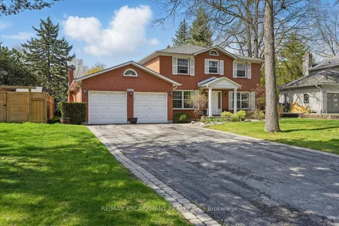 2149 Kawartha Crescent, Mississauga, ON L5H 3P8