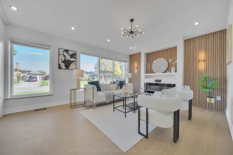 9 Pleaseley Road, Brampton, ON L6W 1K7