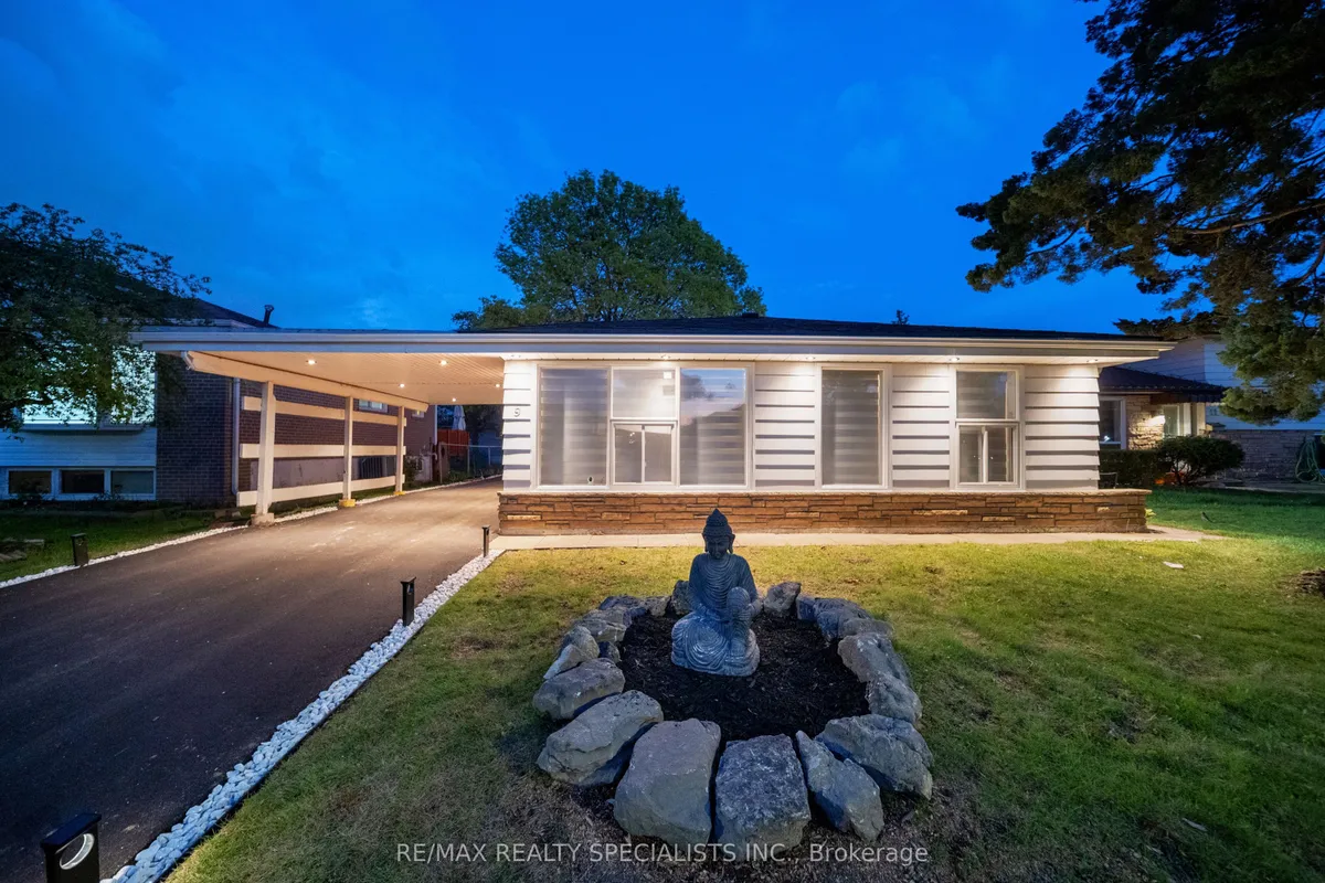 9 Pleaseley Road, Brampton, ON L6W 1K7