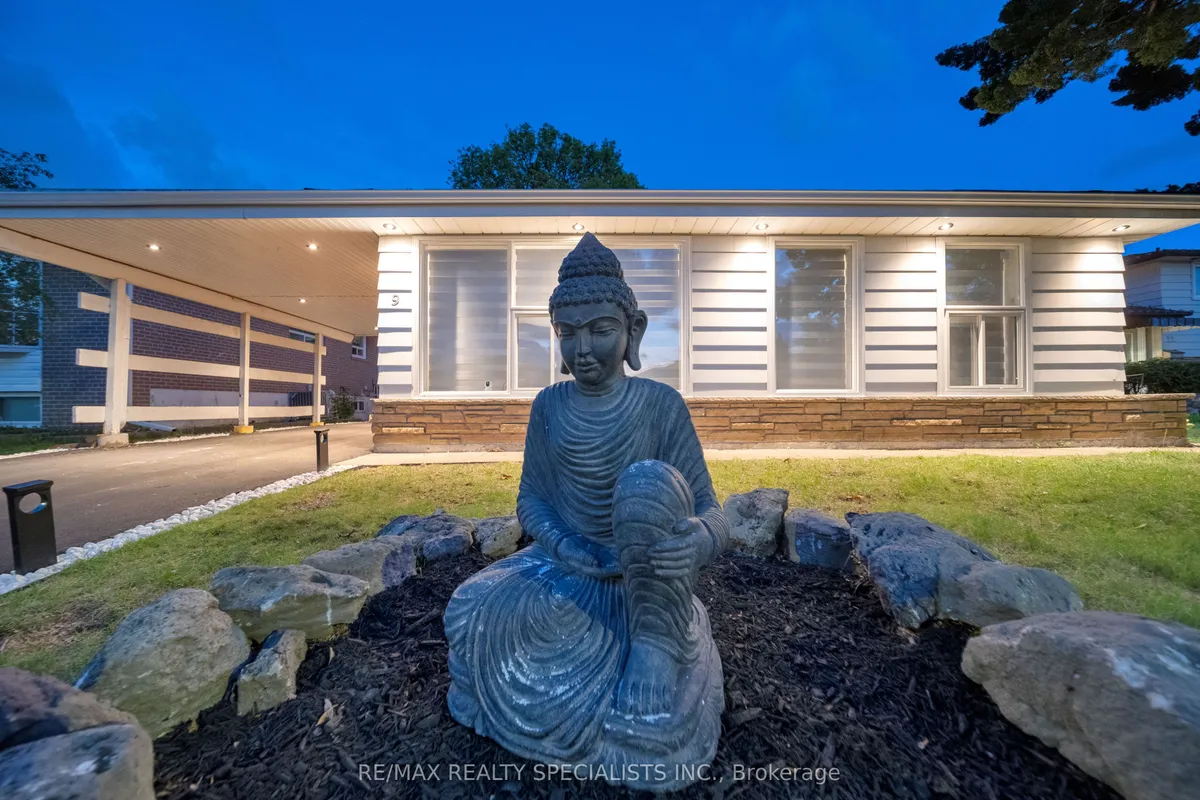 9 Pleaseley Road, Brampton, ON L6W 1K7