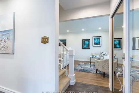2564 Lundigan Drive, Mississauga, ON L5J 3W1