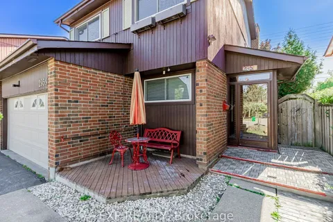 2959 Saint Malo Circle, Mississauga, ON L5N 1S8