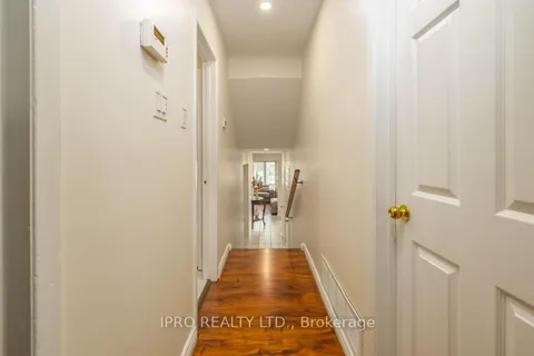 7260 Redfox Road, Mississauga, ON L4T 2L8