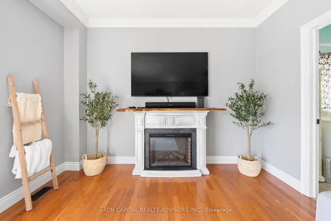 82 Spencer Avenue, Orangeville, ON L9W 5H8