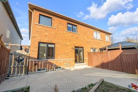 147 Waters Boulevard, Milton, ON L9T 6K5