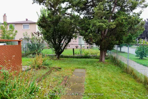 40 Glen Hollow Avenue, ON M9W 6C6