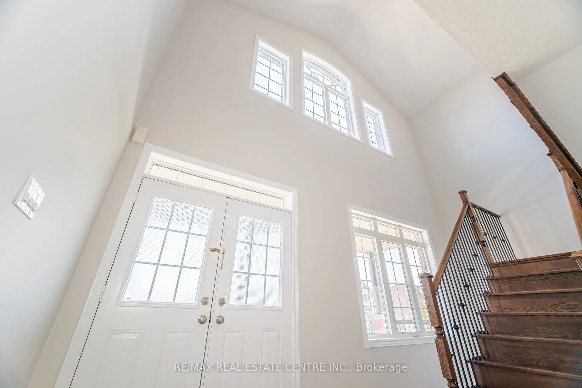 18 Eltesoro Street, Brampton, ON L6P 4J5