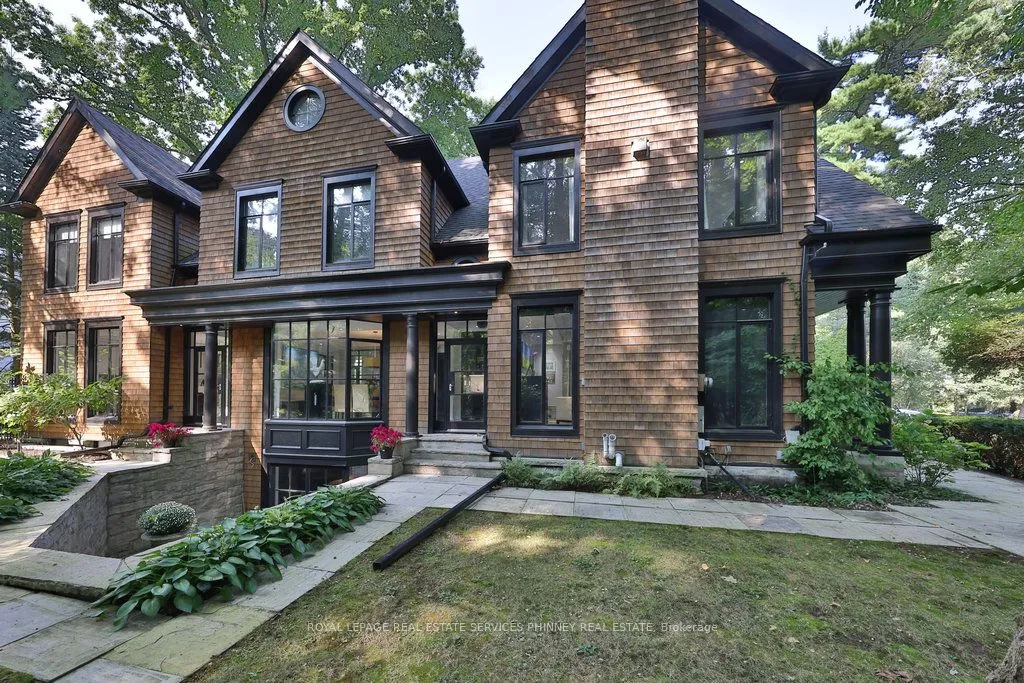 905 Sangster Avenue, ON L5H 2Y3