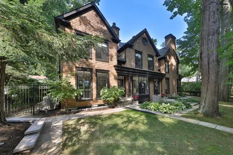 905 Sangster Avenue, ON L5H 2Y3