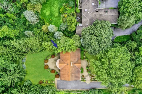 200 Morrison Road, ON L6J 4J4