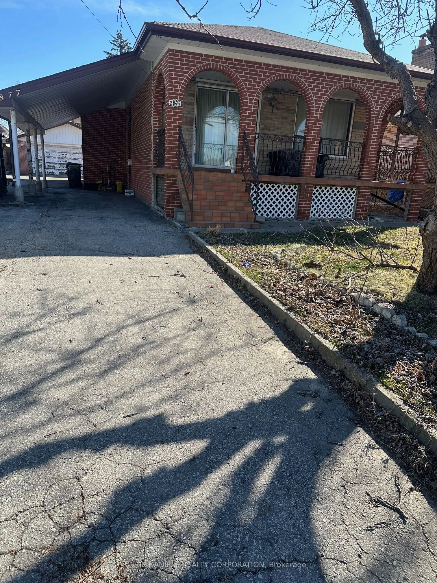 2877 Weston Road, ON M9M 2B4