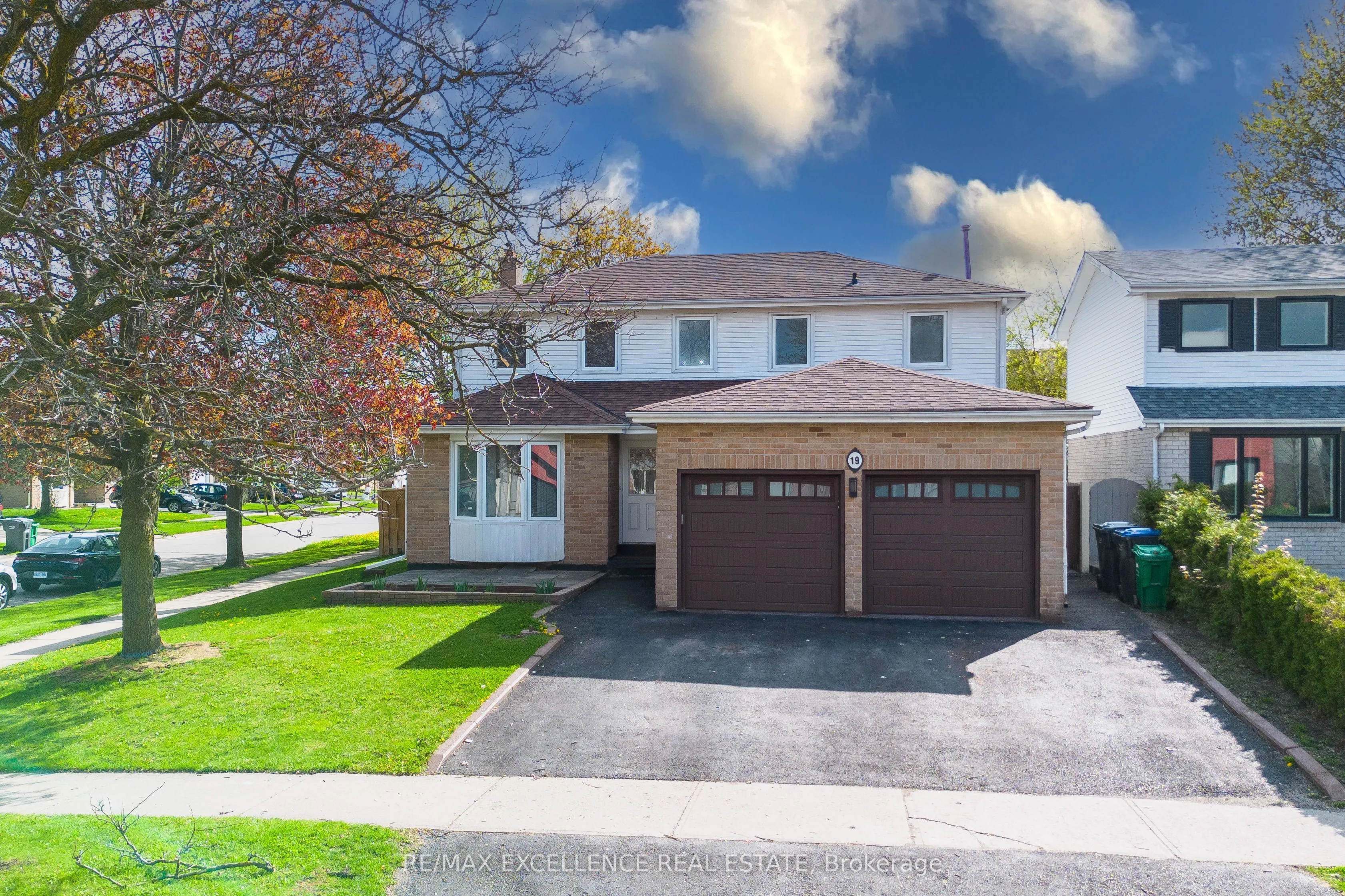19 Mikado Crescent, ON L6S 3R3