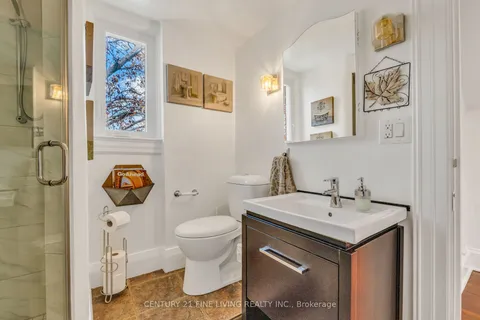 30 Norgrove Crescent, ON M9P 3C6