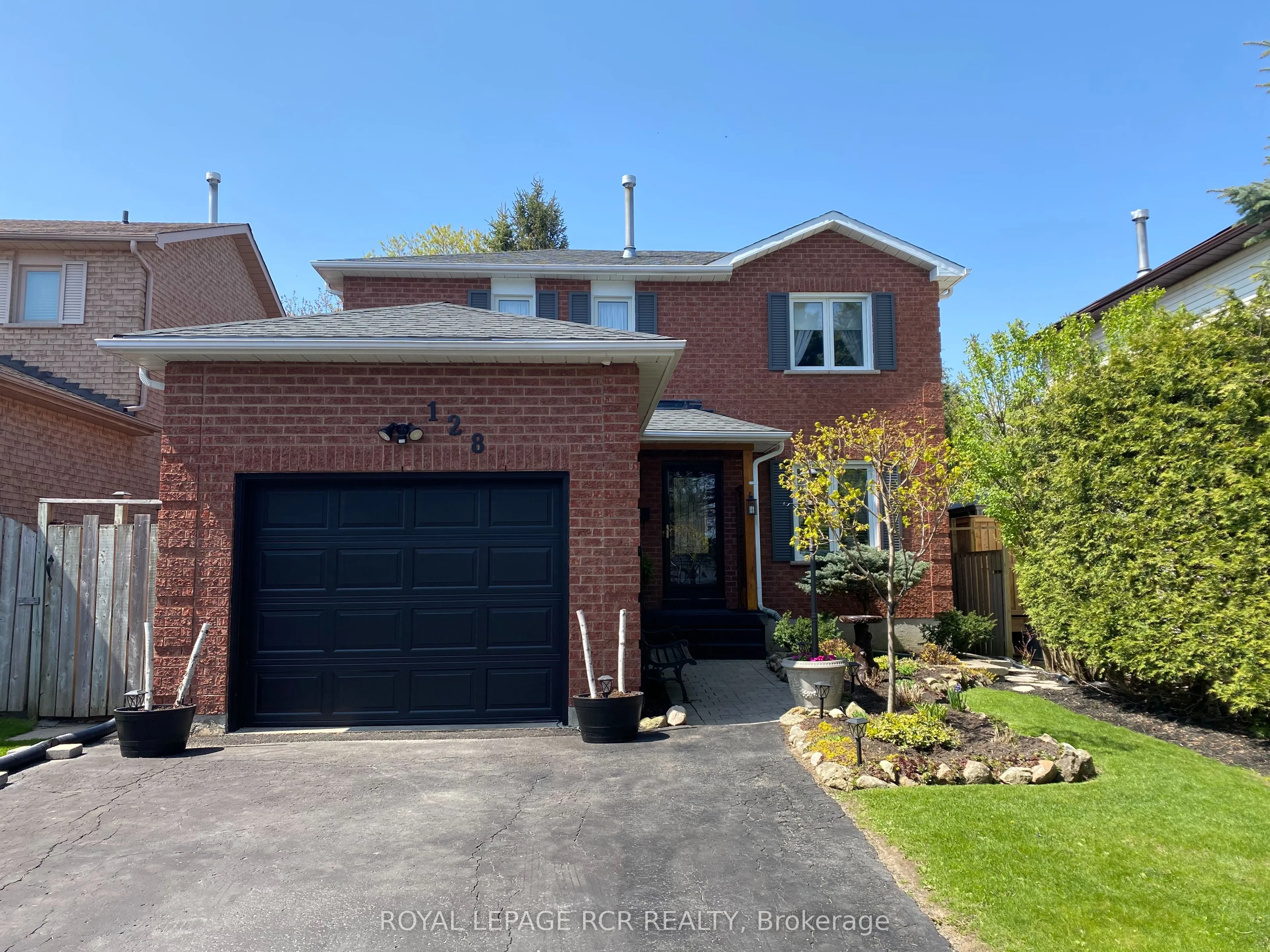 128 Elaine Drive, ON L9W 4S1