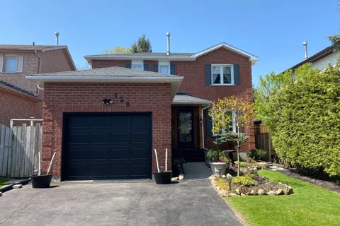 128 Elaine Drive, ON L9W 4S1
